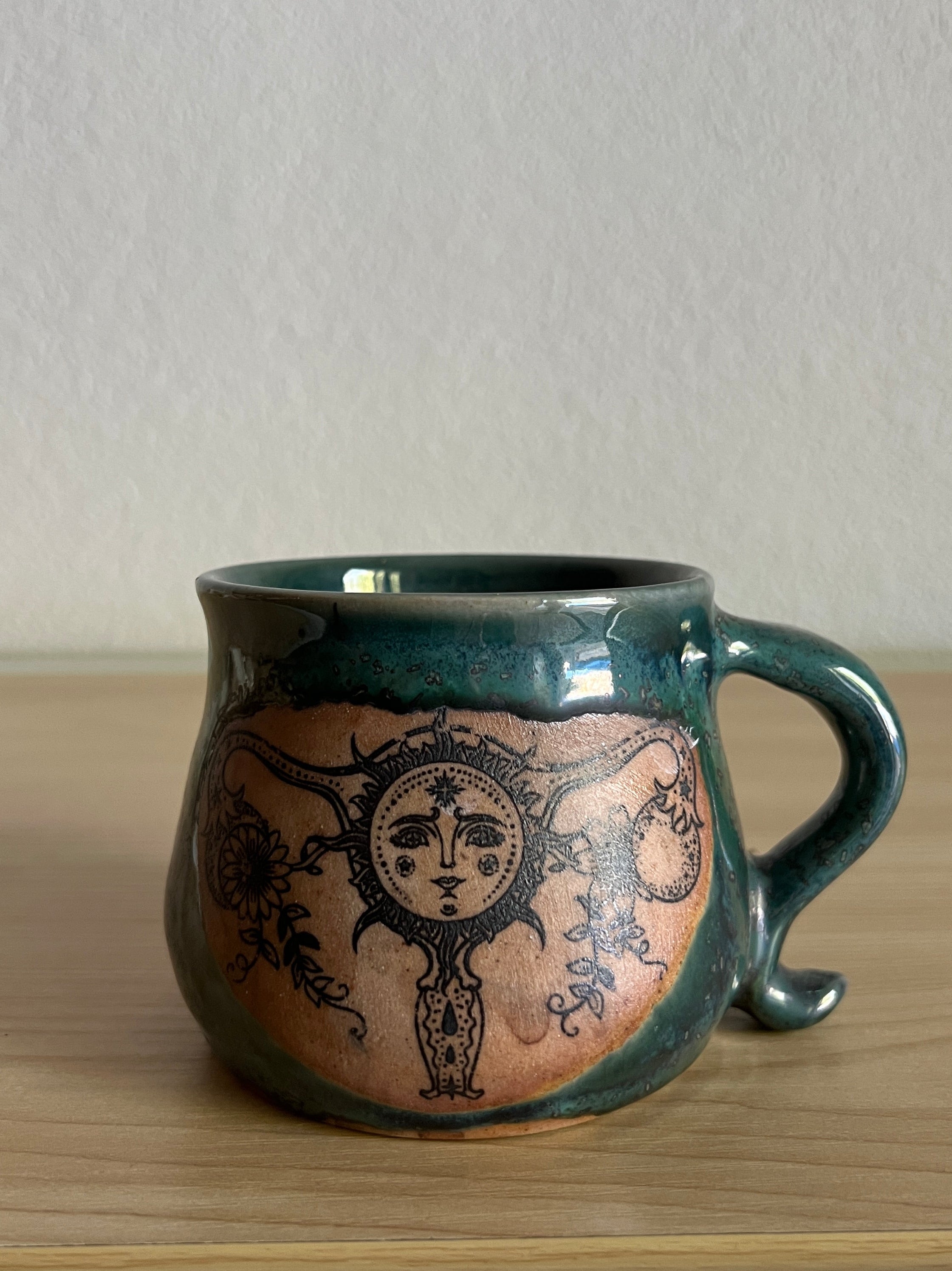 Uterus mug